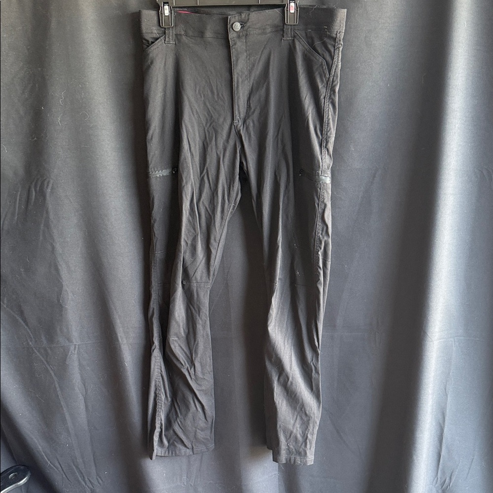 Wrangler Black Straight-Leg Chinos